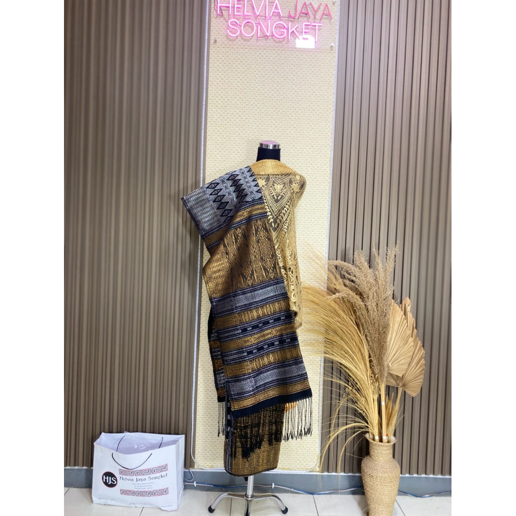 Tumtuman full cristal hitam emas/gold