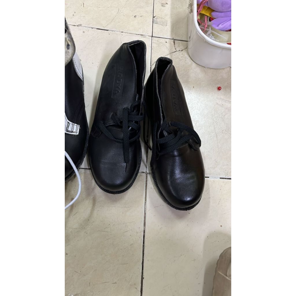 SEPATU SAFETY CUCI GUDANG SIZE MOHON CHAT