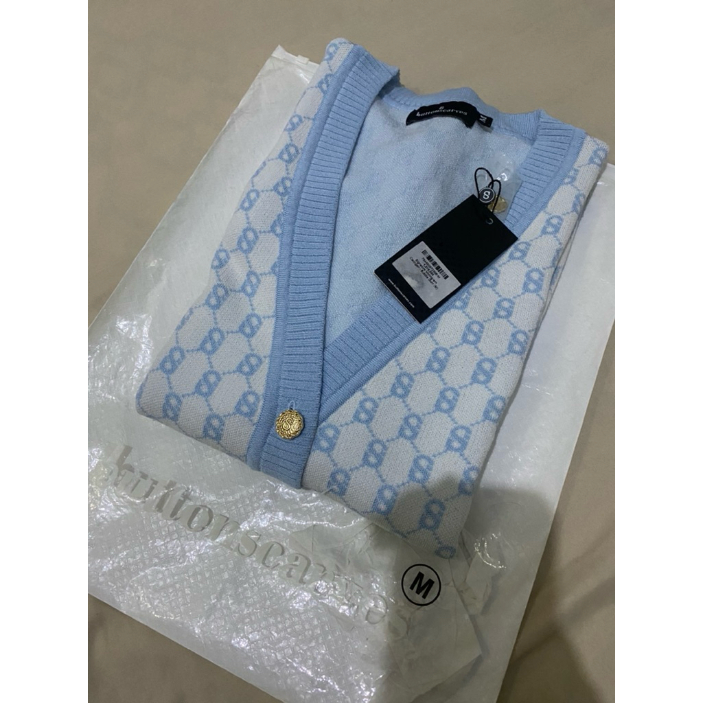 PL Cardigan mono Buttonscarves