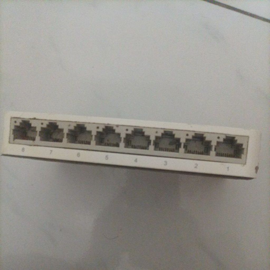 router wifi SWIT hub 8 port