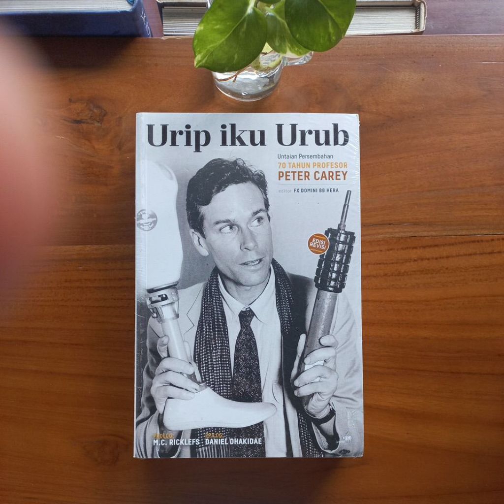 Urip iku Urub - Peter Carey