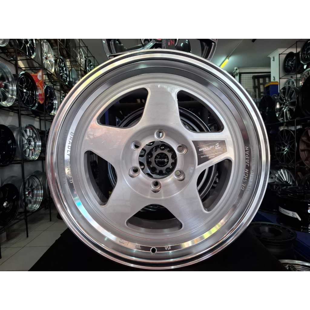 Velg Bradley Rin g18 cocok untuk mobil Hilux Double Cabin,Fortuner