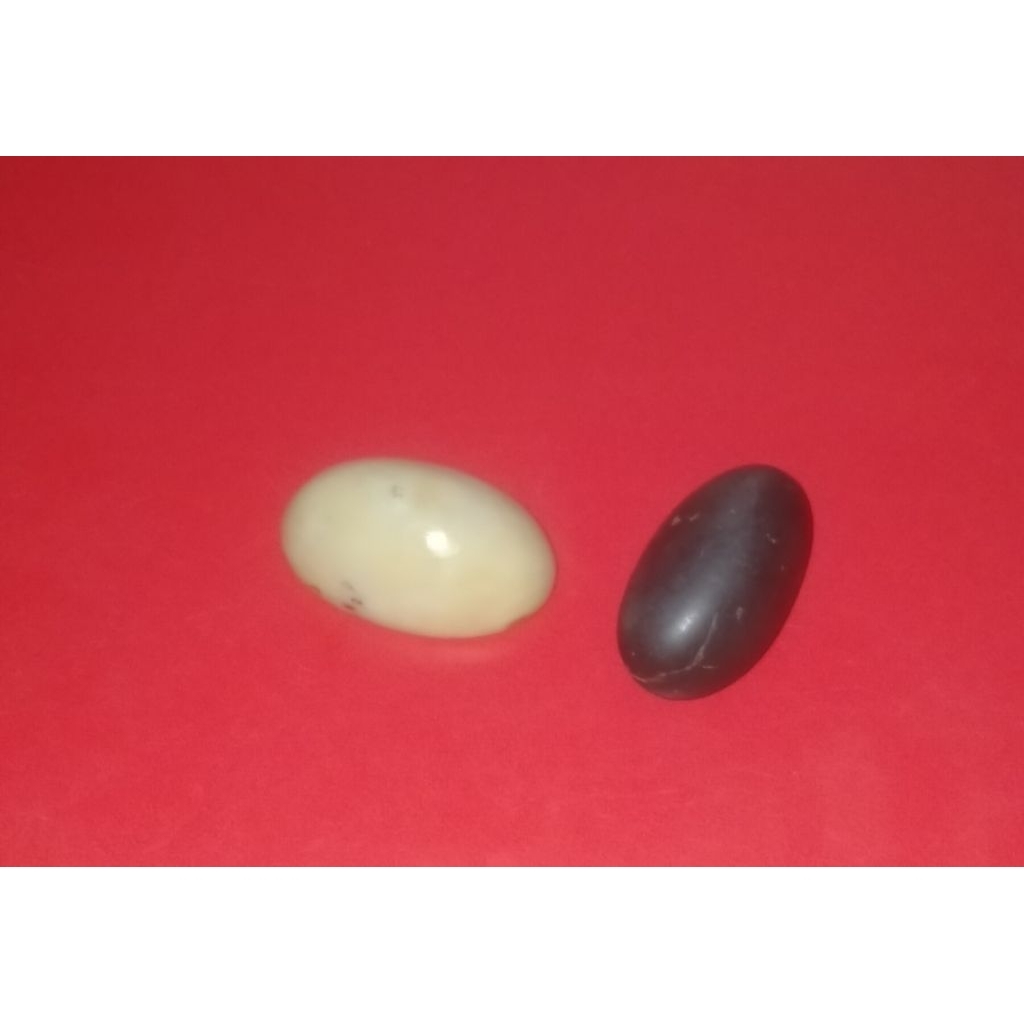 batu akik hitam putih