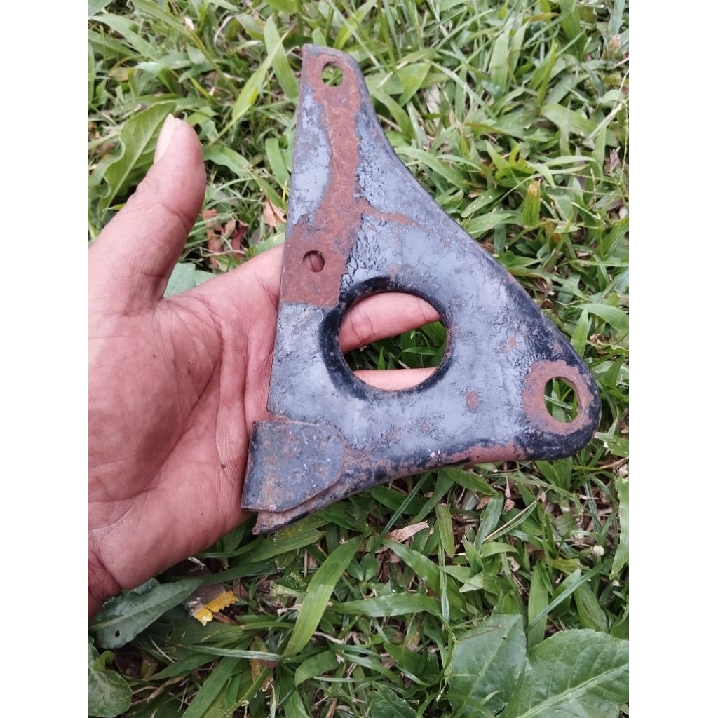 breket dudukan kenalpot original honda gl 100