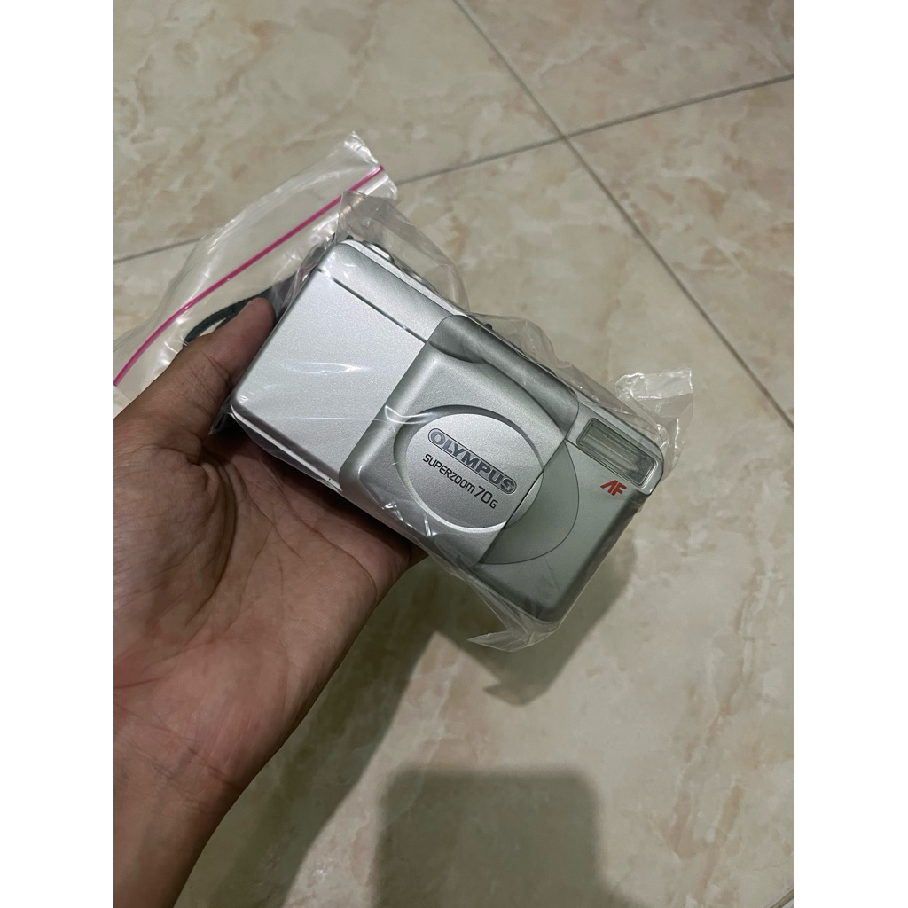 KAMERA ANALOG OLYMPUS SUPERZOOM 70g