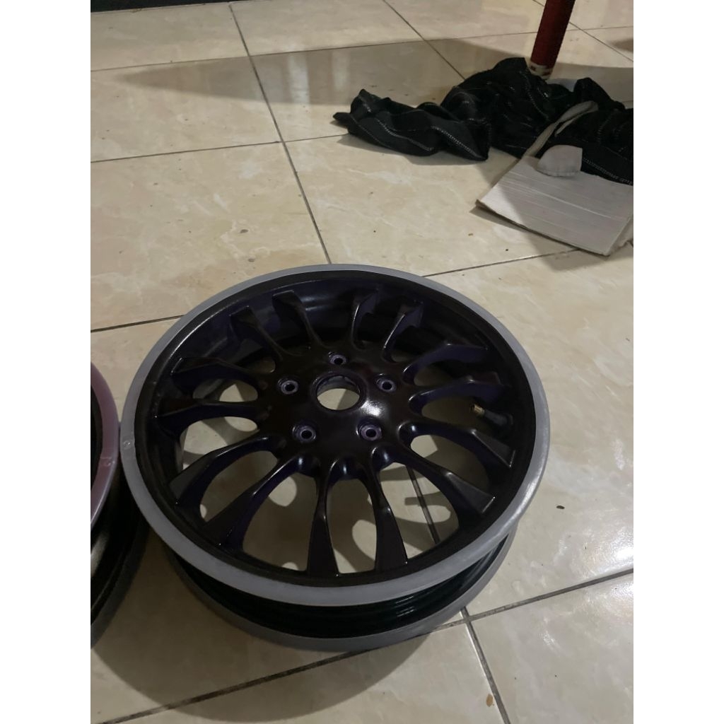 velg vespa sprint original