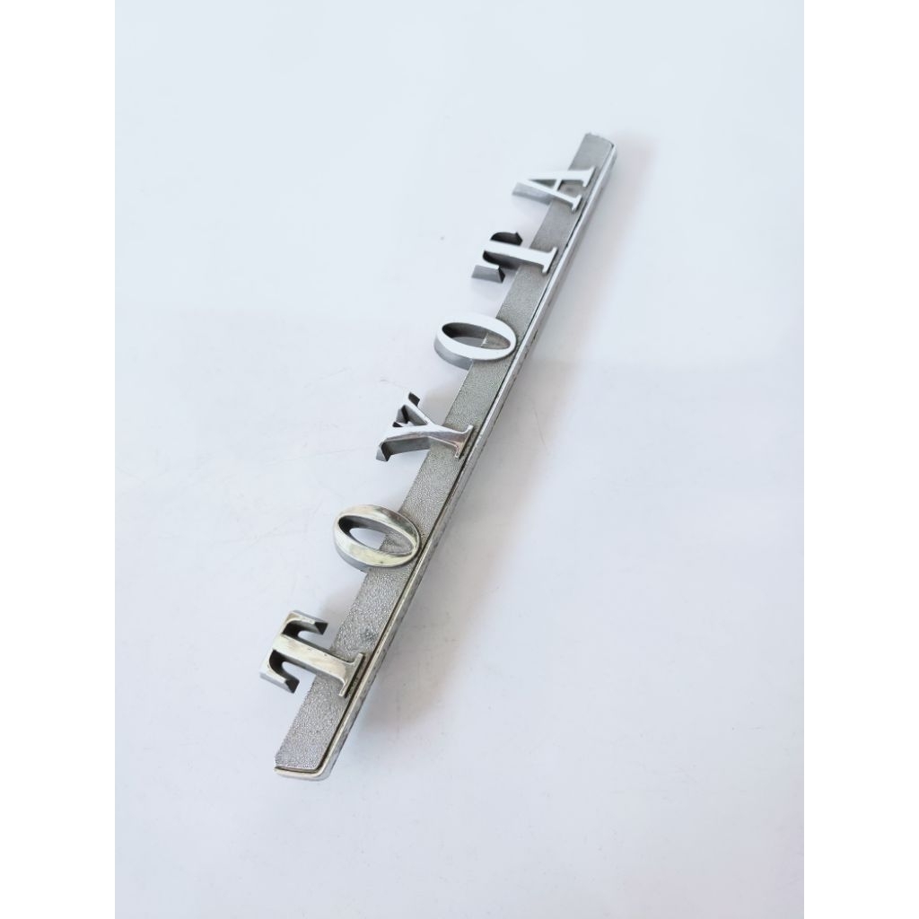 Emblem mobil Toyota Corolla Levin TE27 original KE20 KE30 part aksesoris mobil klasik emblim corolla