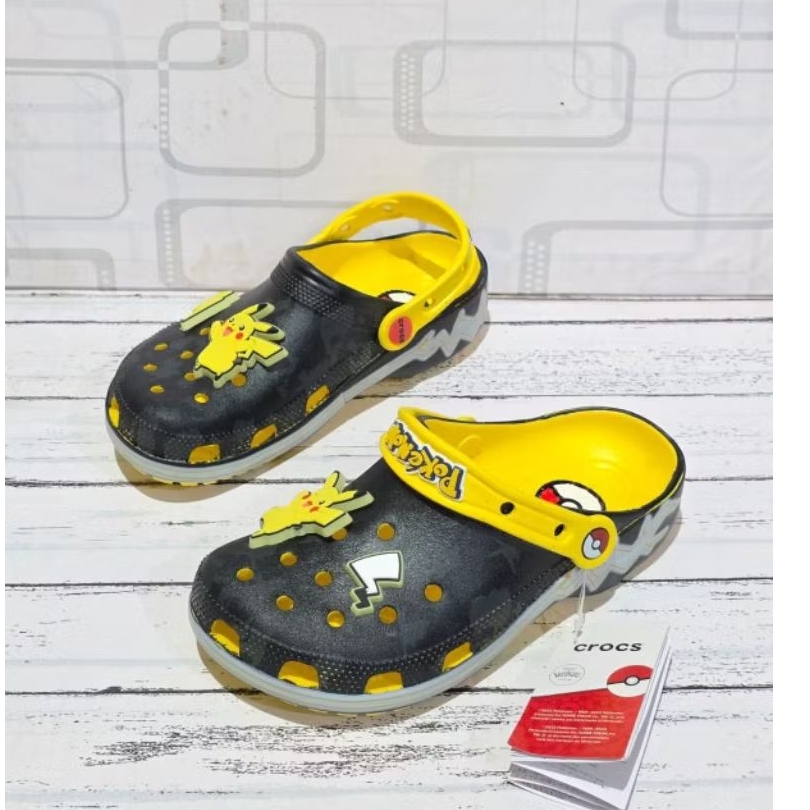 SENDAL CROCS PRIA PIKACHU/POKEMON SENDAL KARET