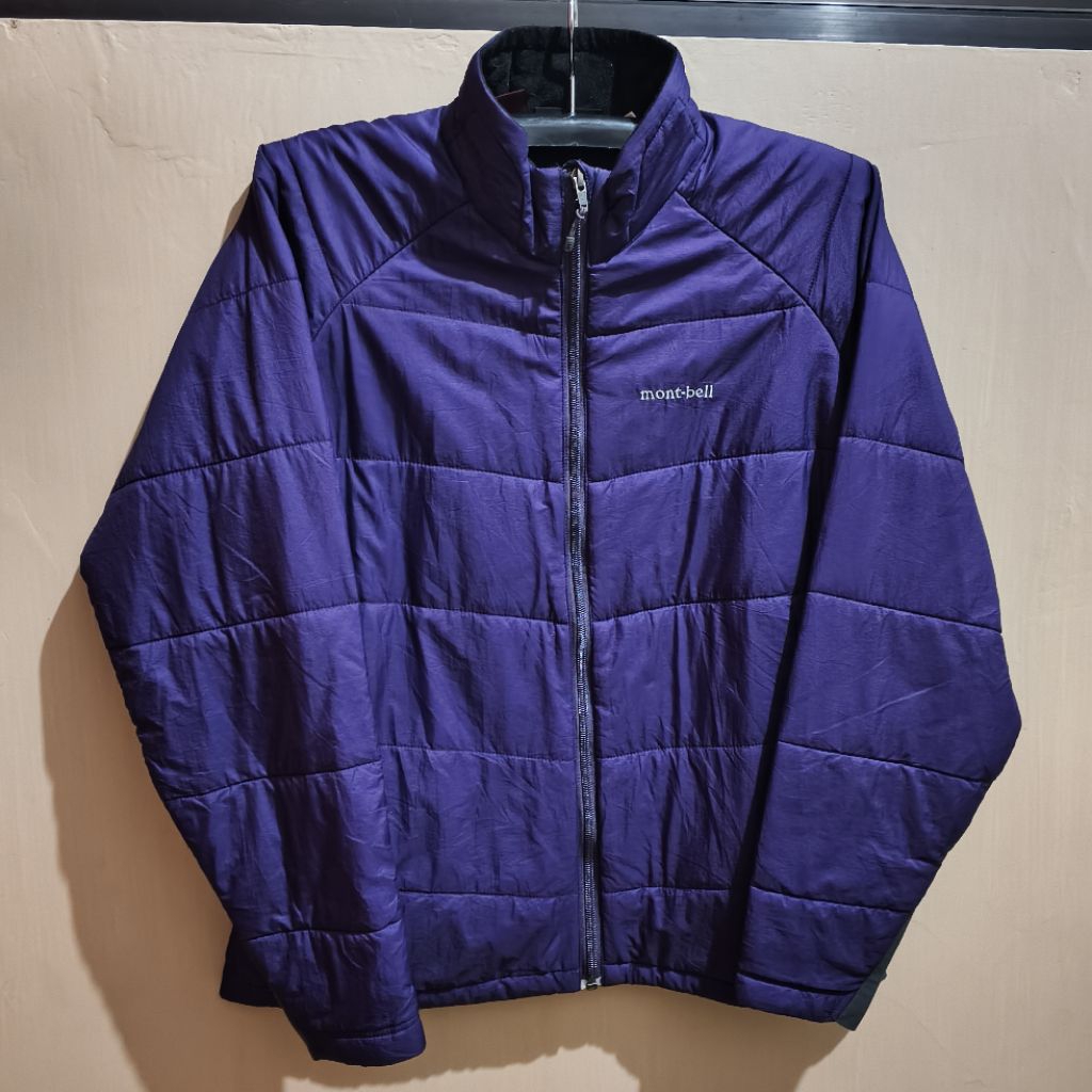 Jaket hiking montbell