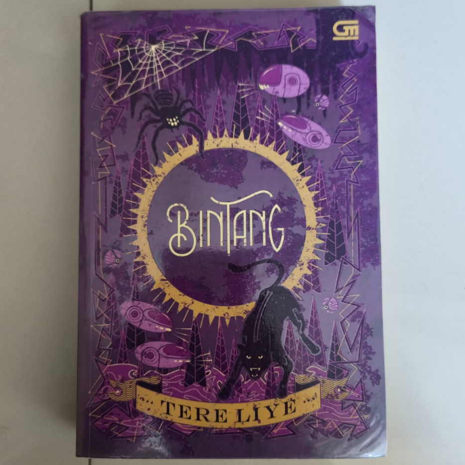 Bintang Tere Liye PT Gramedia Pustaka Utama Buku Keempat dari Serial Bumi (Buku Second/Preloved/Beka