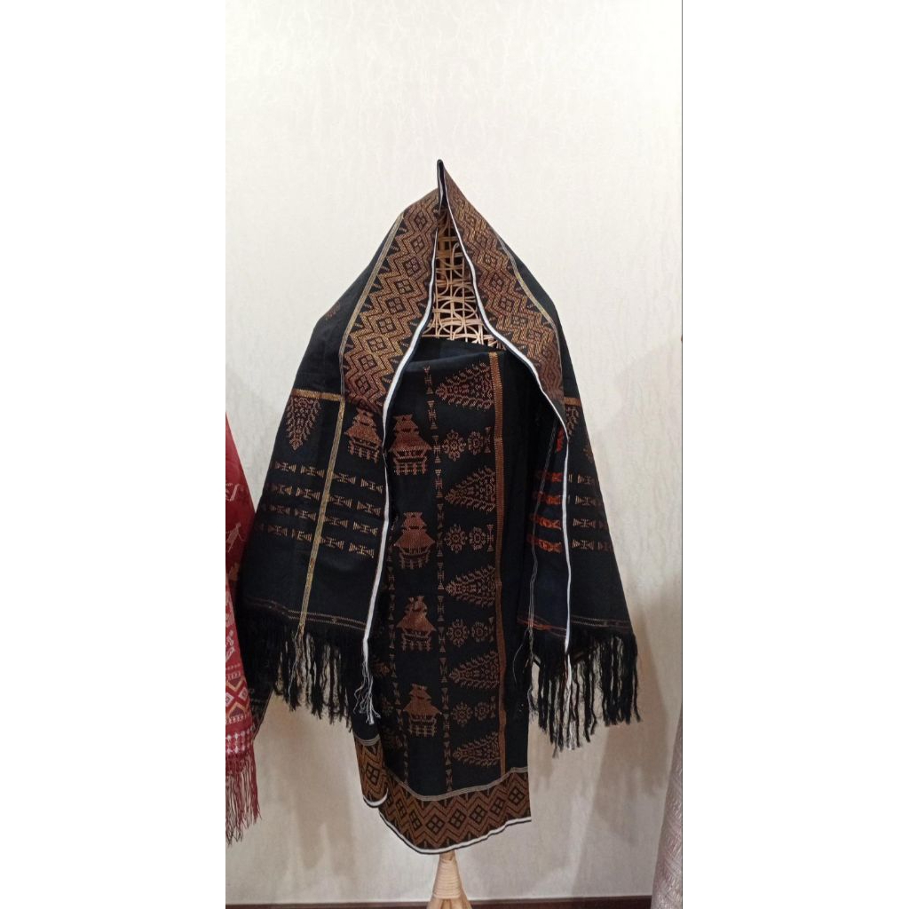 SET UIS NIPES SUTRA WARNA HITAM MOTIF CEMARA PIALA