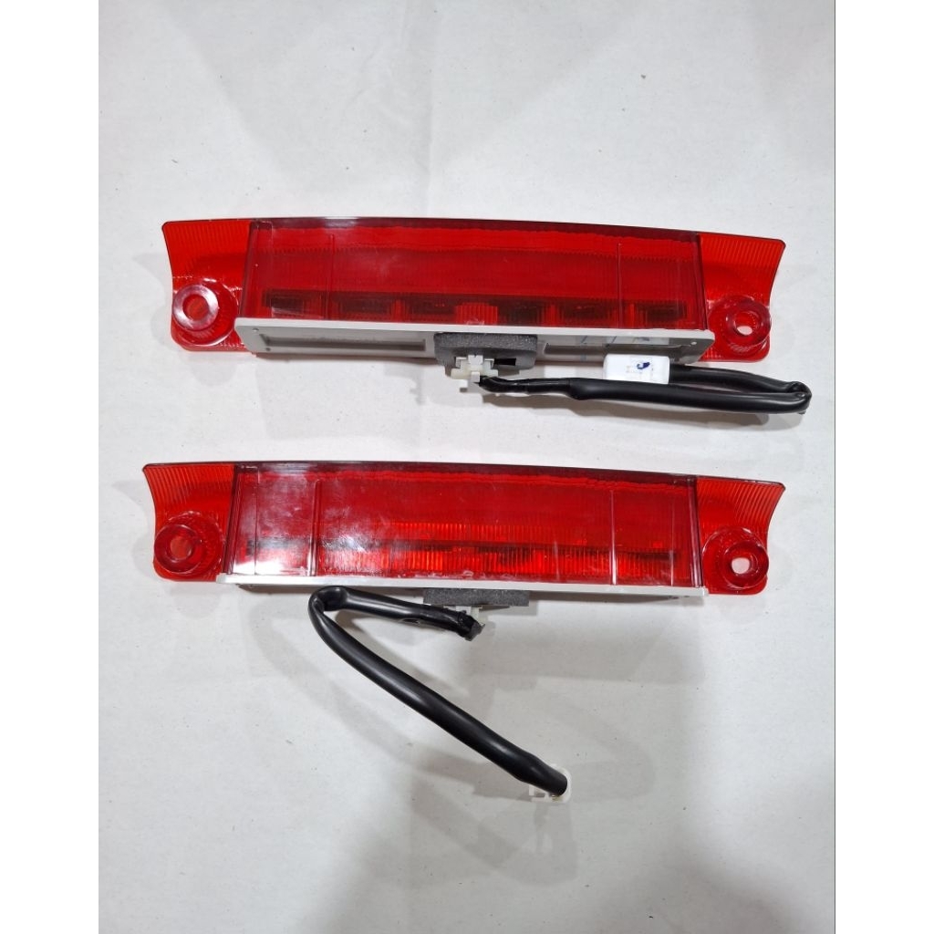 LAMPU SPOILER ORIGINAL UNTUK MOBIL AGYA- AYLA TAHUN 2014 2015 2016 2017 2018