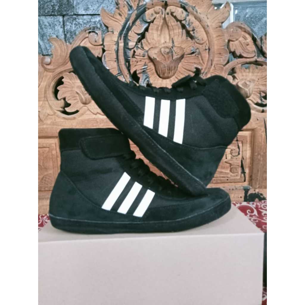 Sepatu tinju pria boxing shoes sport