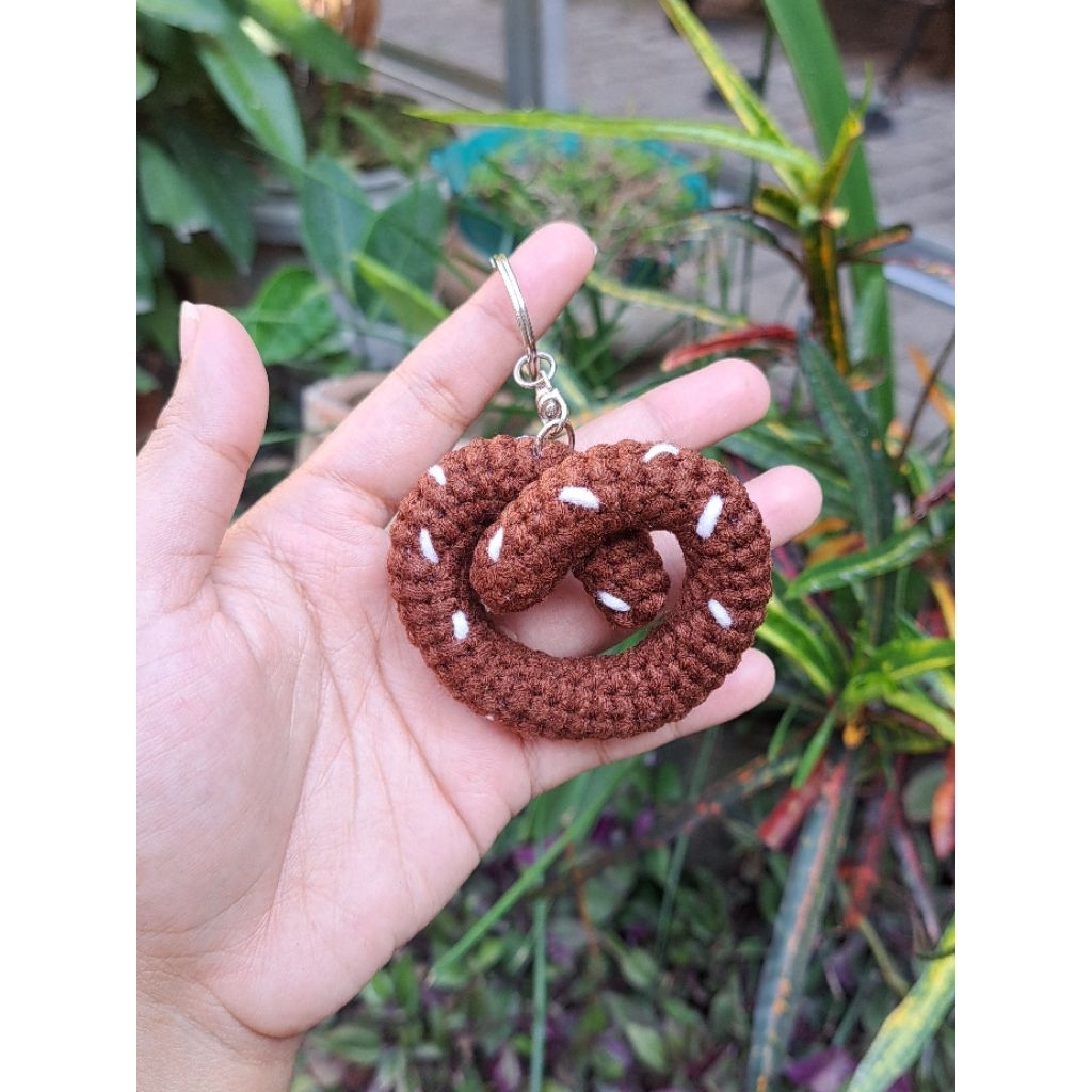 Pretzel Keychain Crochet | Gantungan Kunci Rajut Pretzel