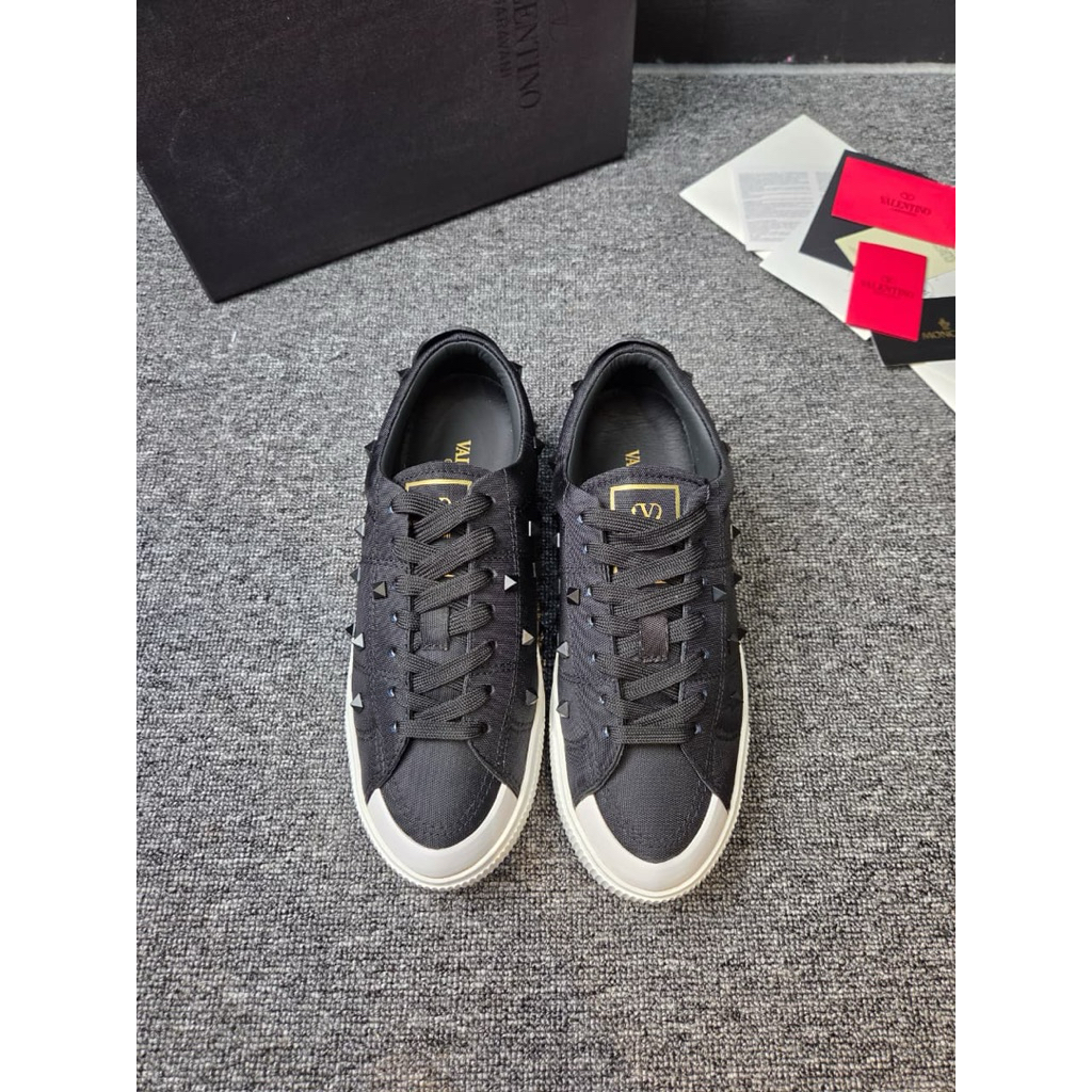 SEPATU SNEAKER PRIA VLTN2252 DURI MIRROR VIP