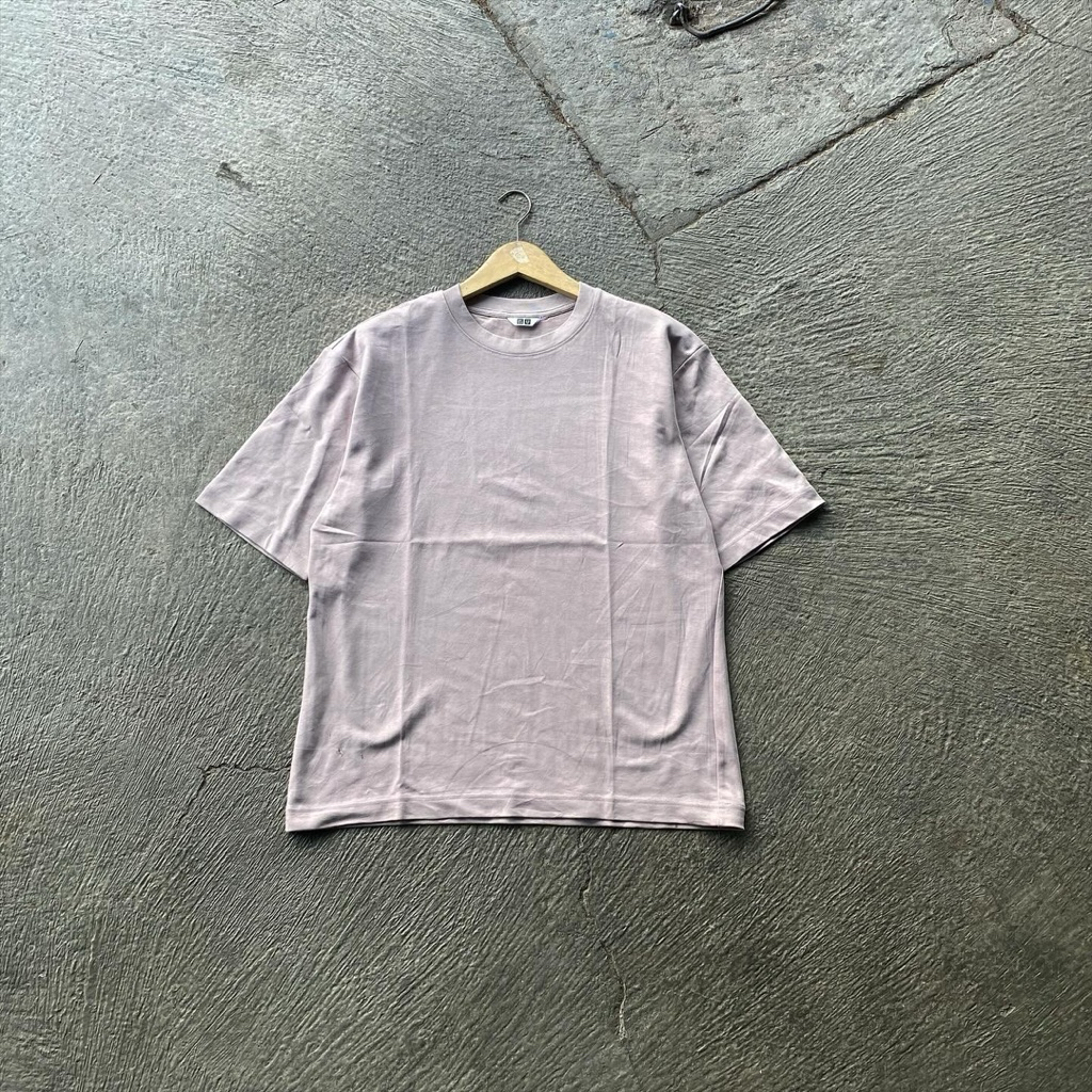Kaos Uniqlo Airsm TS427