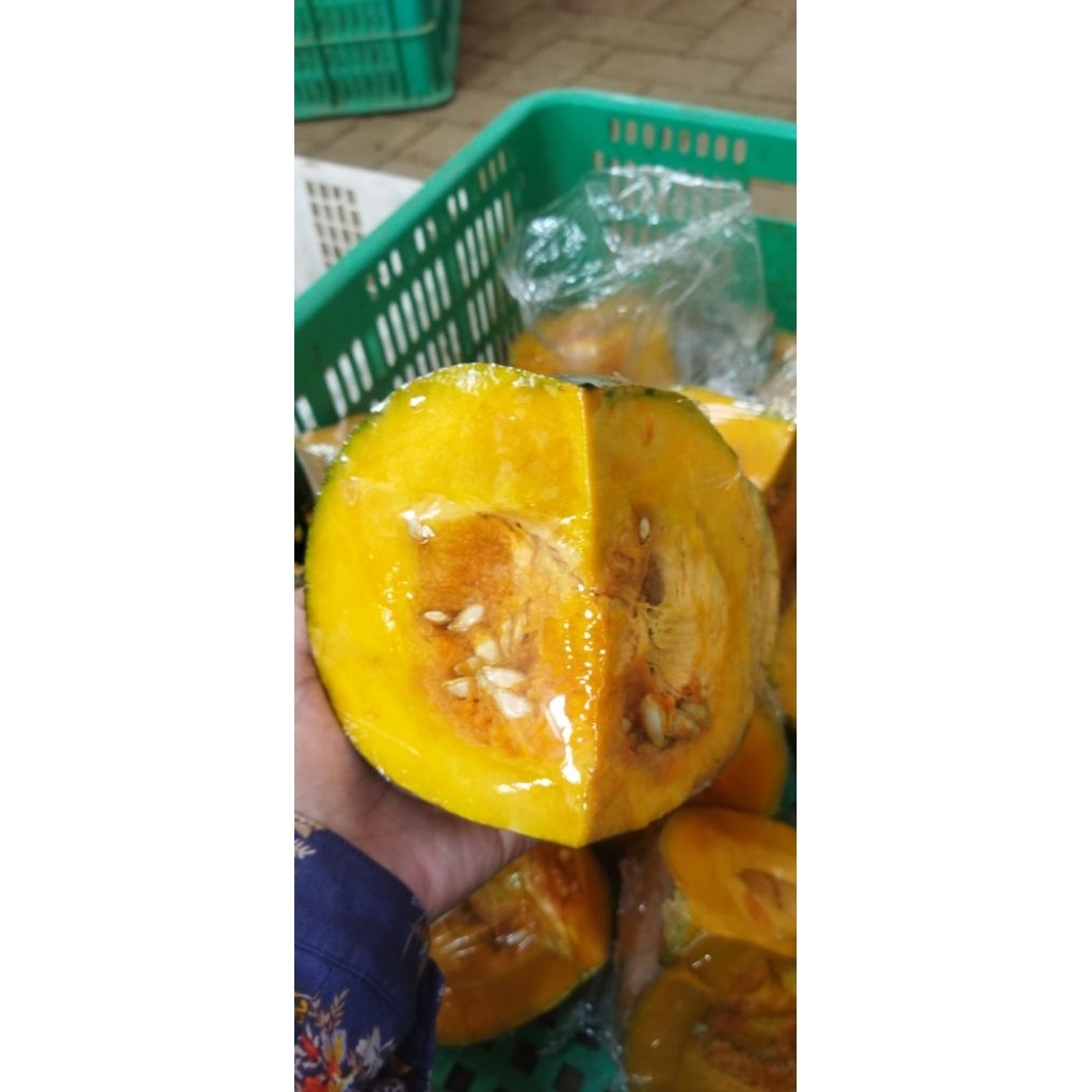 Labu Kuning Potong Segar 1pcs - Labu Kuning Parang Superfood