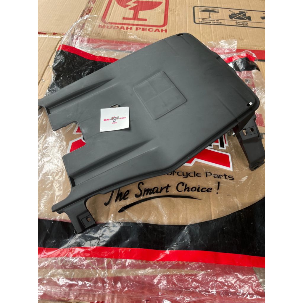 Footrest Bawah Beat FI A Pijakan Kaki Bawah Beat Fi 2012 2013 2014