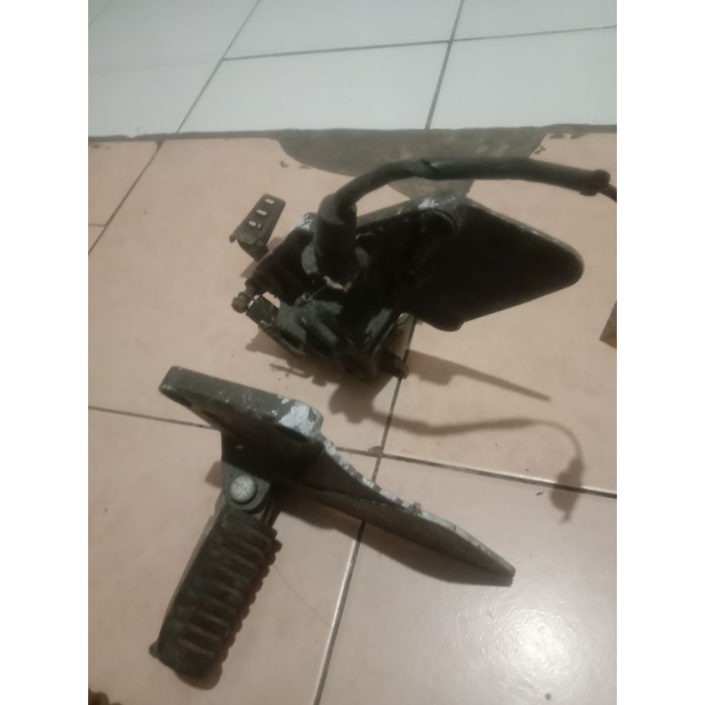 footstep tiger underbon