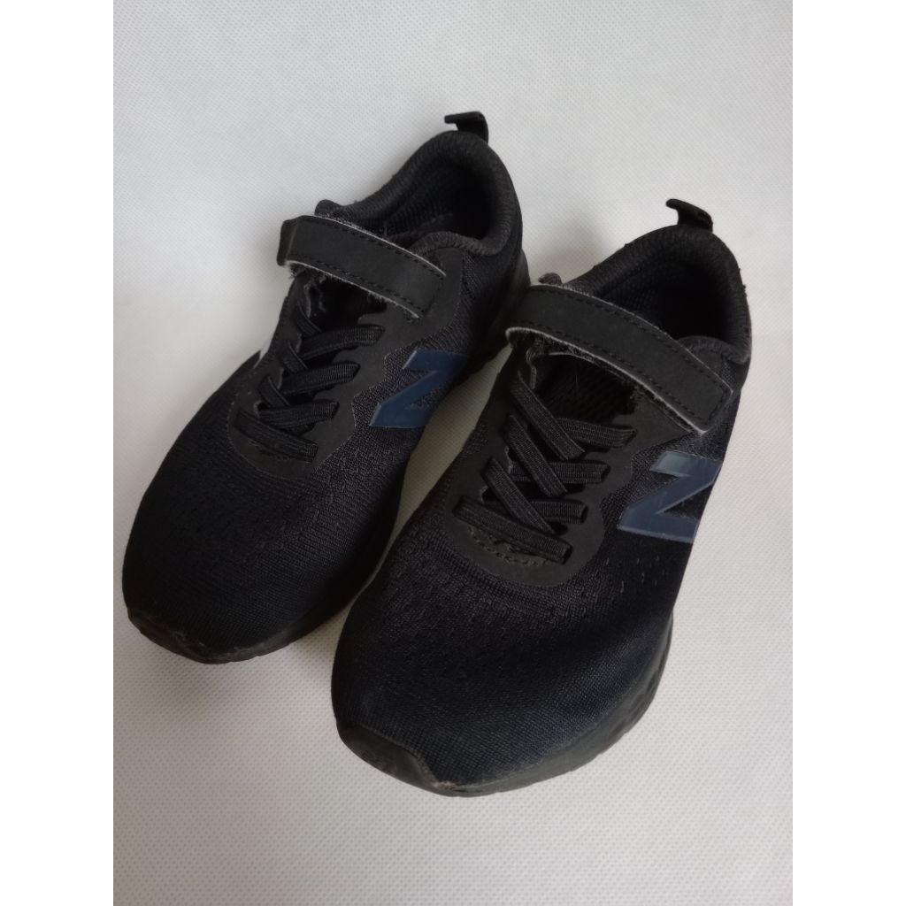 Sepatu anak NB - Preloved