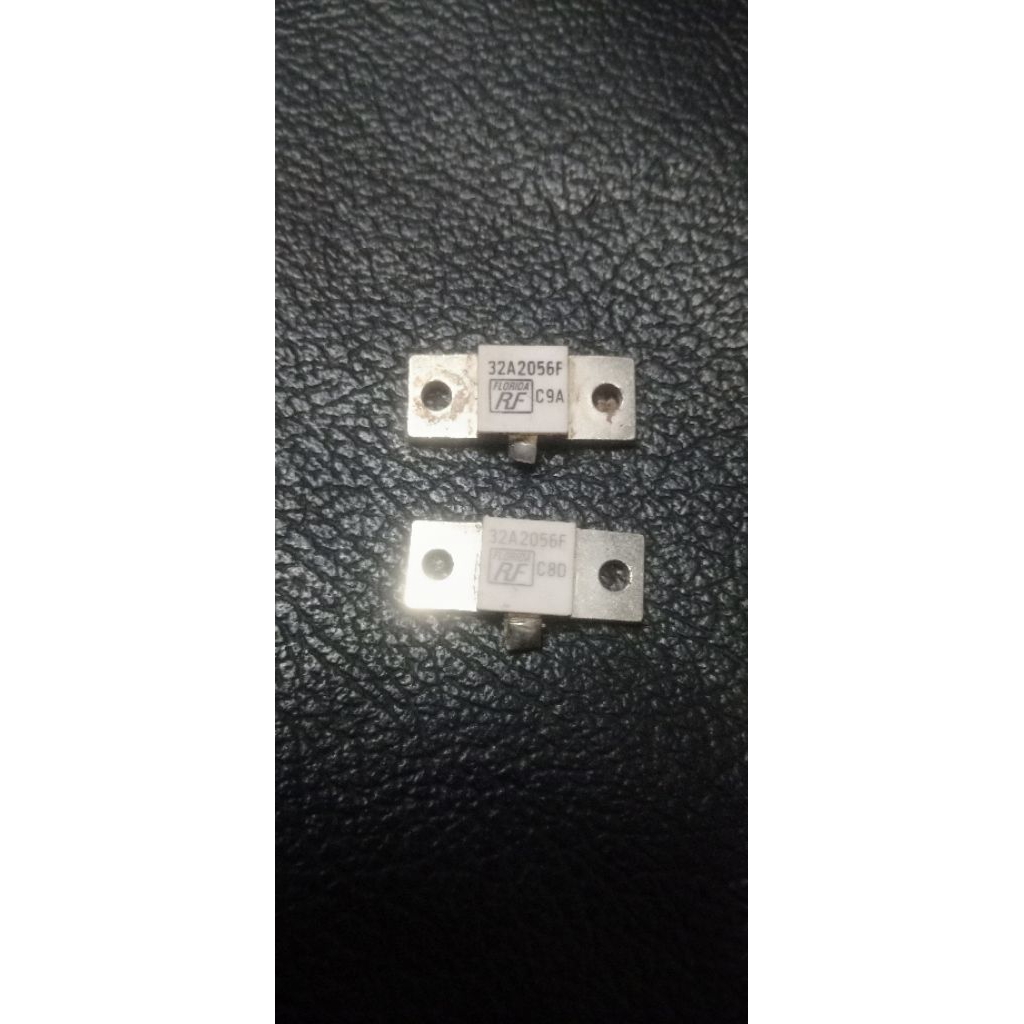 R flange 250 Watt 50 ohm