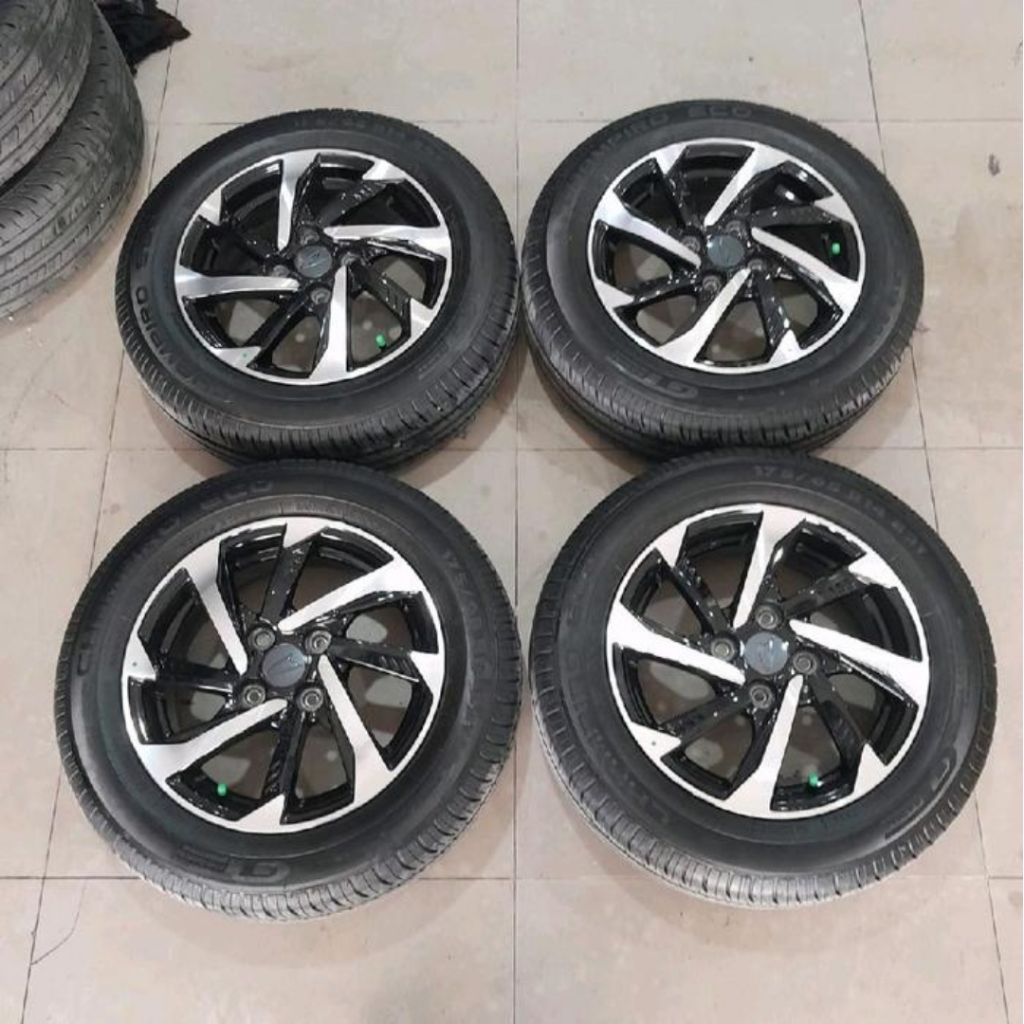 Velg Bekas Ayla Ring 14 plus ban 175 65 14 gt radial 2024