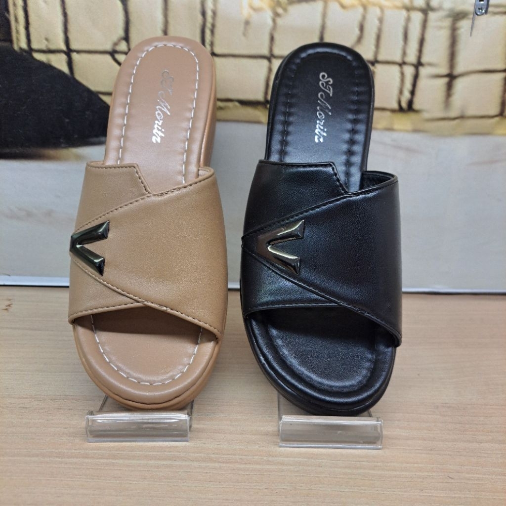 Sandal wanita ST.MORITZ