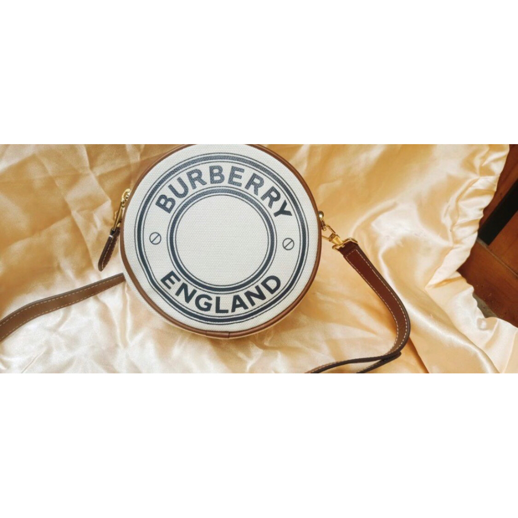 burberry round bag