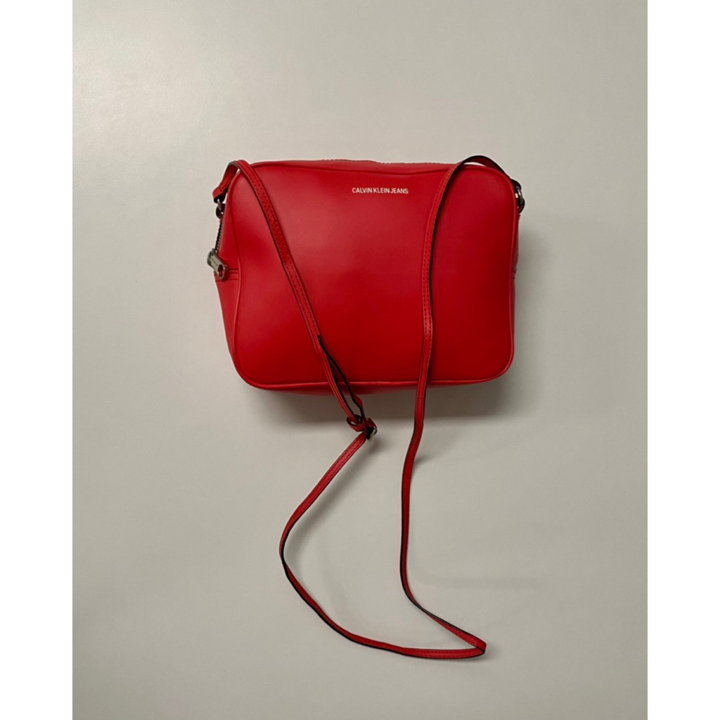 CALVIN KLEIN MINI SLING BAG