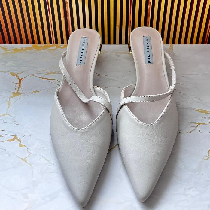 Sepatu Wanita Heels 3cm Kulit Sintetis C207