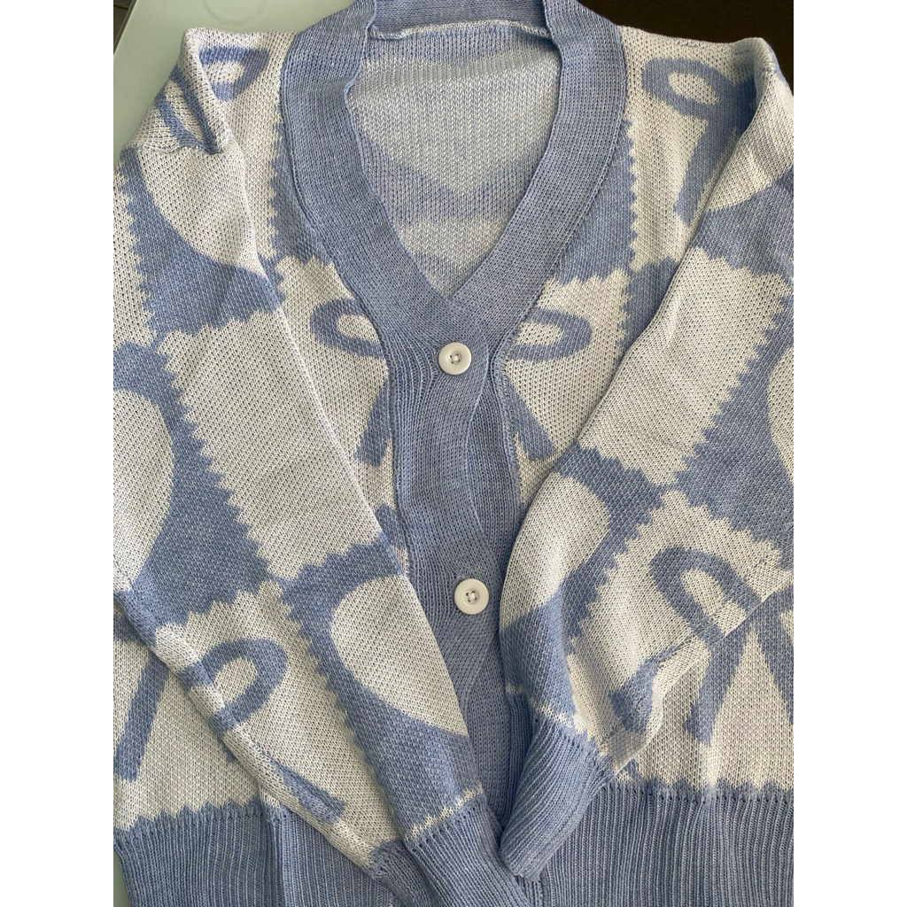 cardigan Rajut warna biru putih