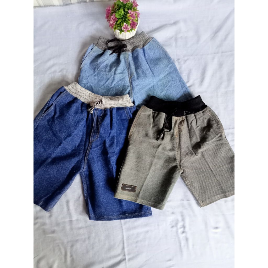 Celana pendek Jeans/ Levis Anak Laki Laki (PAKET 3 PCS)