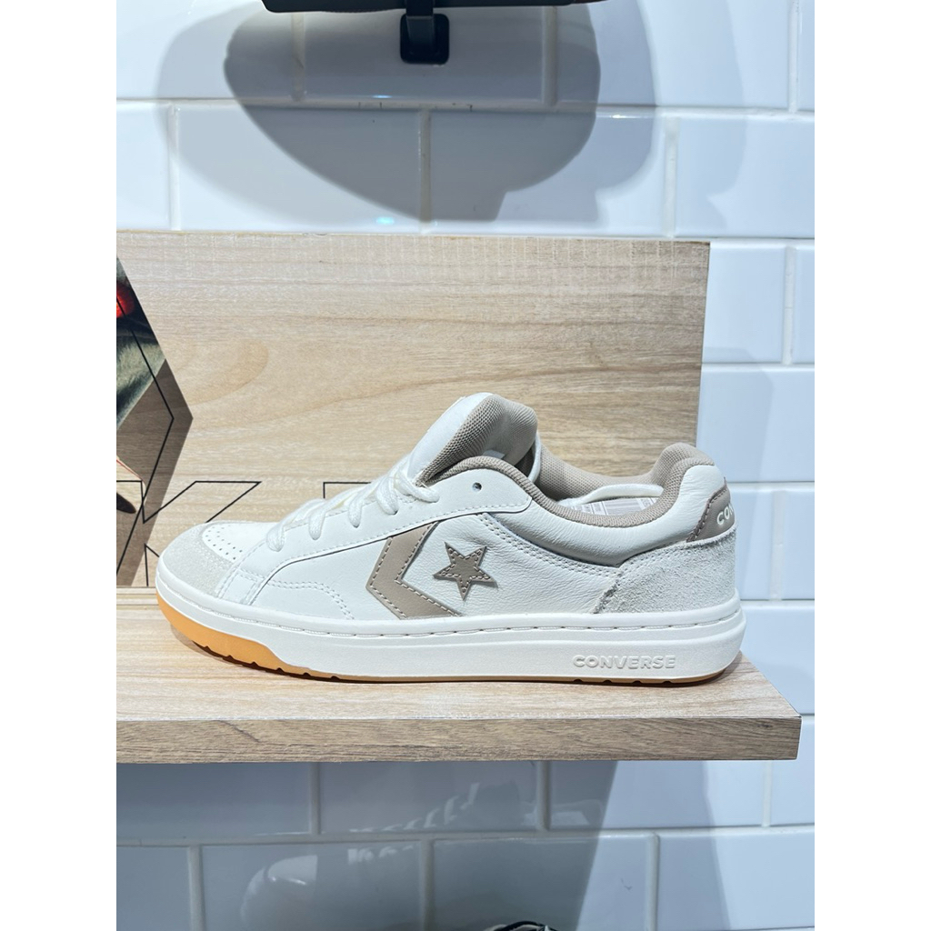 Sepatu Converse Pro Blaze Classic - White