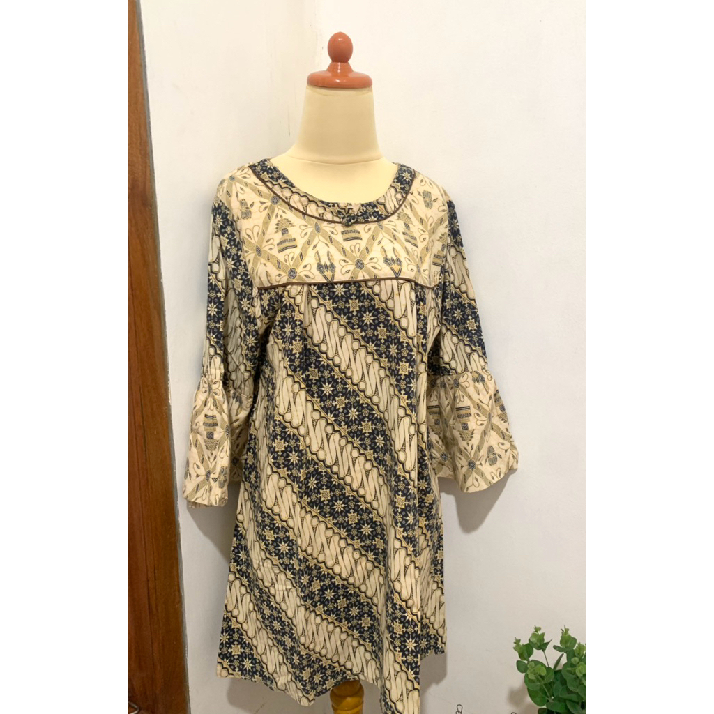 preloved batik kantor / batik wanita / batik kantor wanita / batik wanita premium / batik premium / 