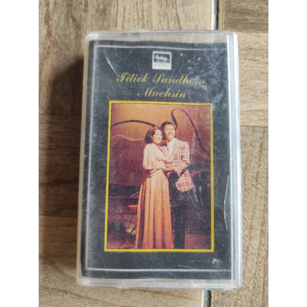 kaset pita TITIEK SANDHORA , MUCHSIN