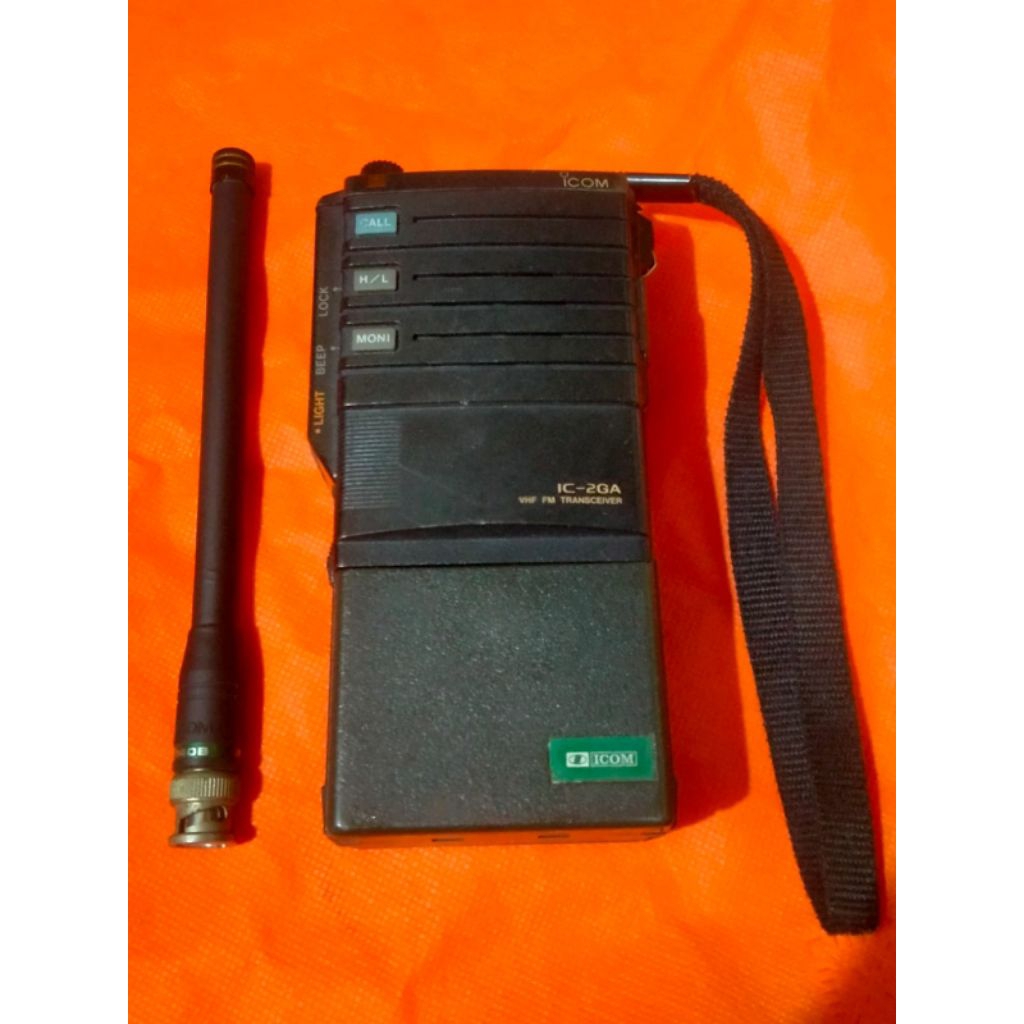 HT ICOM IC-2GA vhf 136-174Mhz