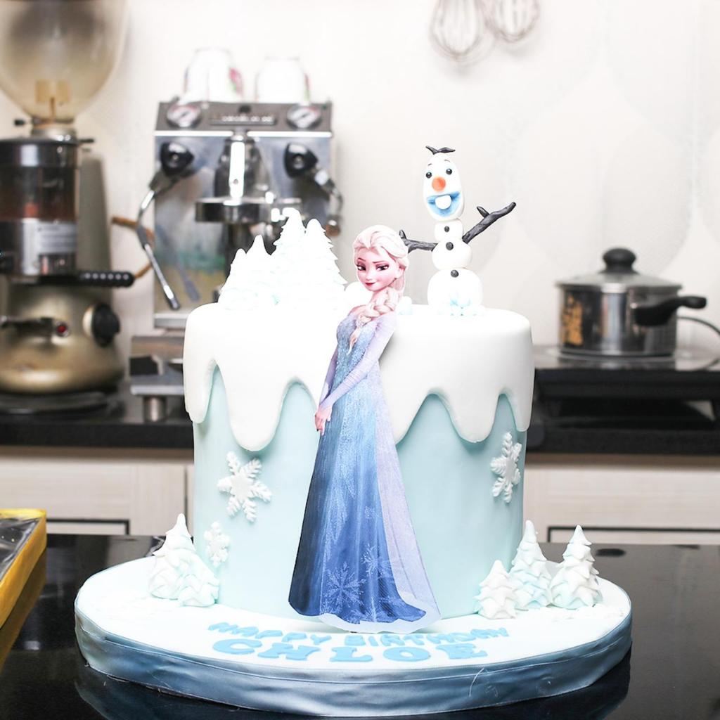 Kue Ulang Tahun/Birthday Cake/Kue Ultah tema Frozen/Frozen Cake/Kue Frozen/Kue Birthday Jakarta