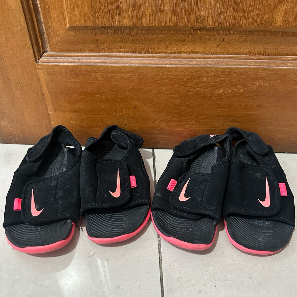 sepatu sandal anak nike size 15cm preloved