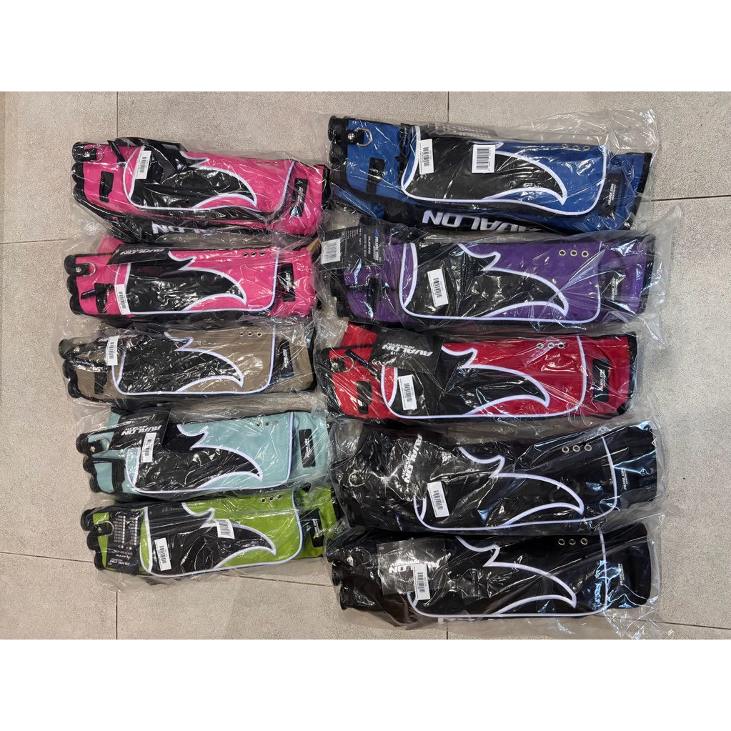 AVALON QUIVER HIP CLASSIC 3 TUBE WITH BELT RH