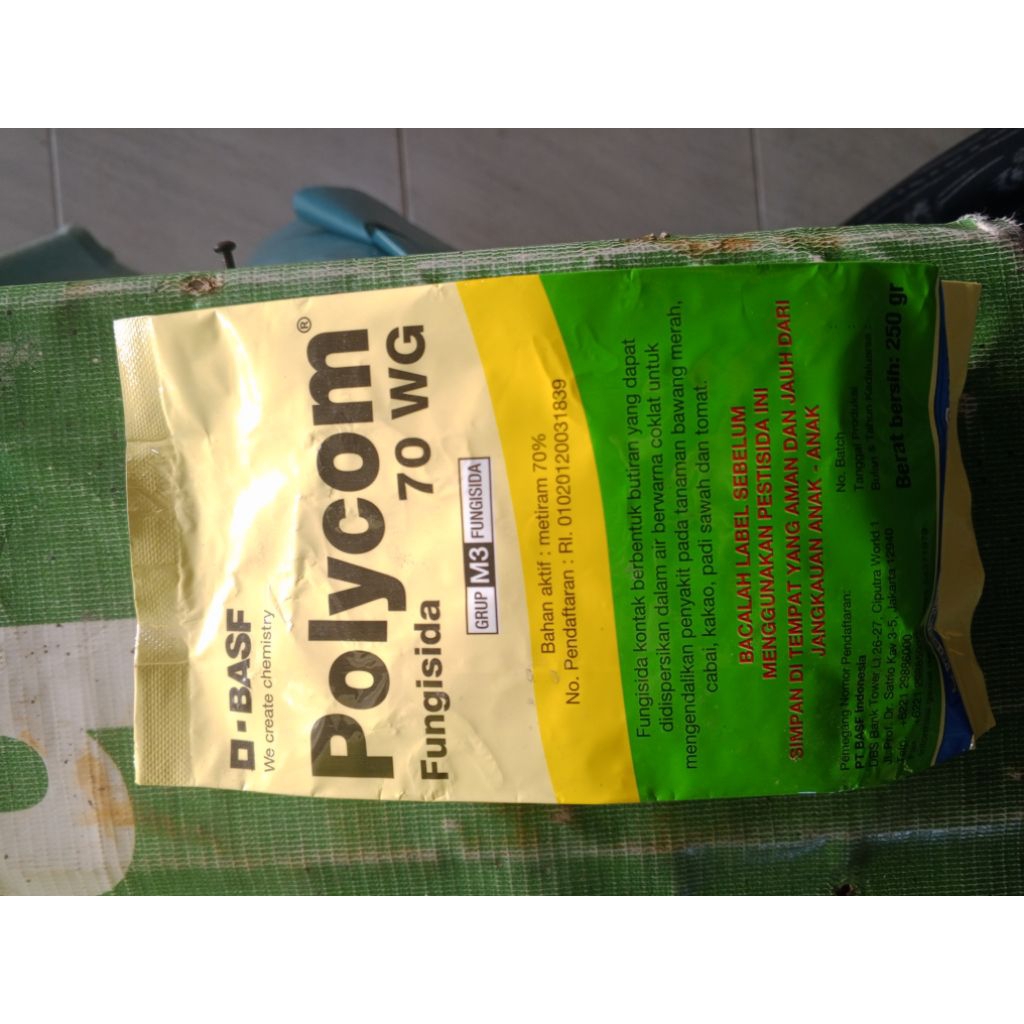 fungisida polycom 70 WG kemasan 250g