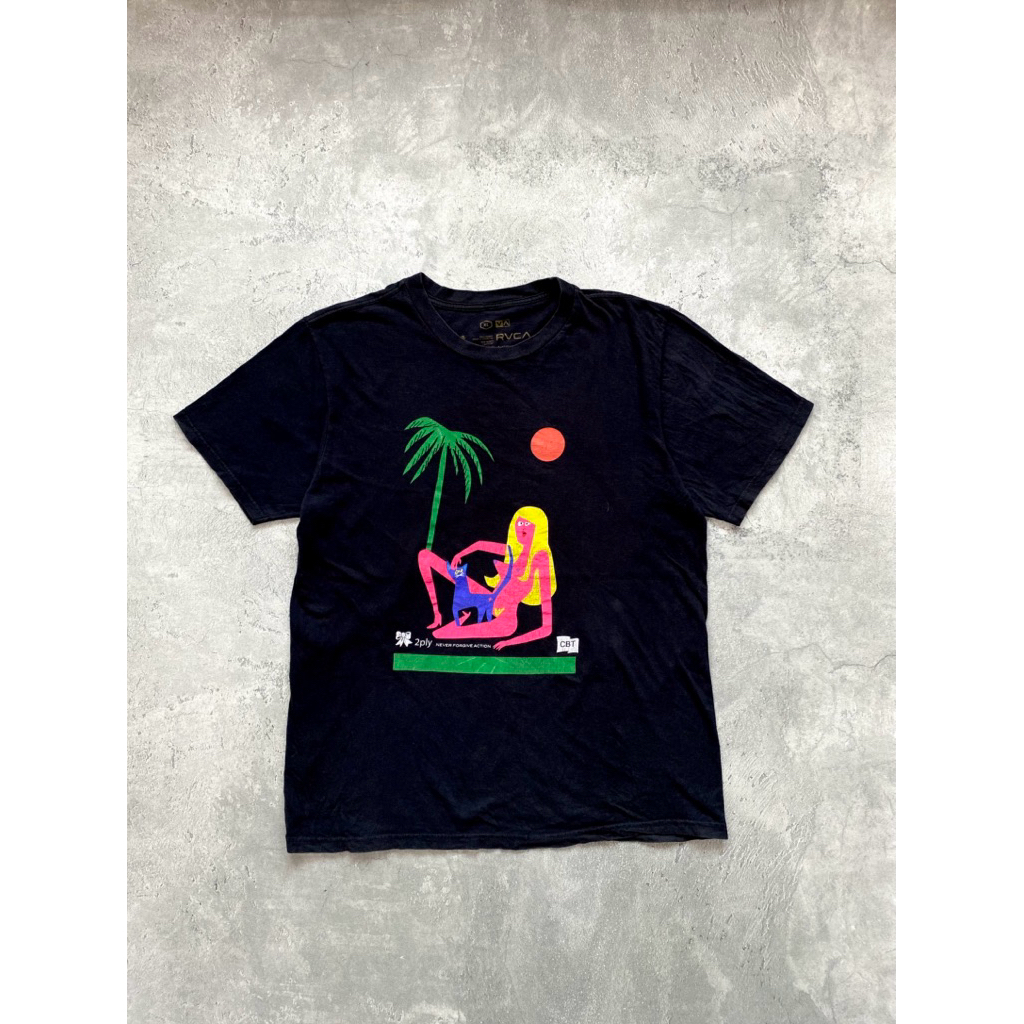 T-SHIRT BY RVCA