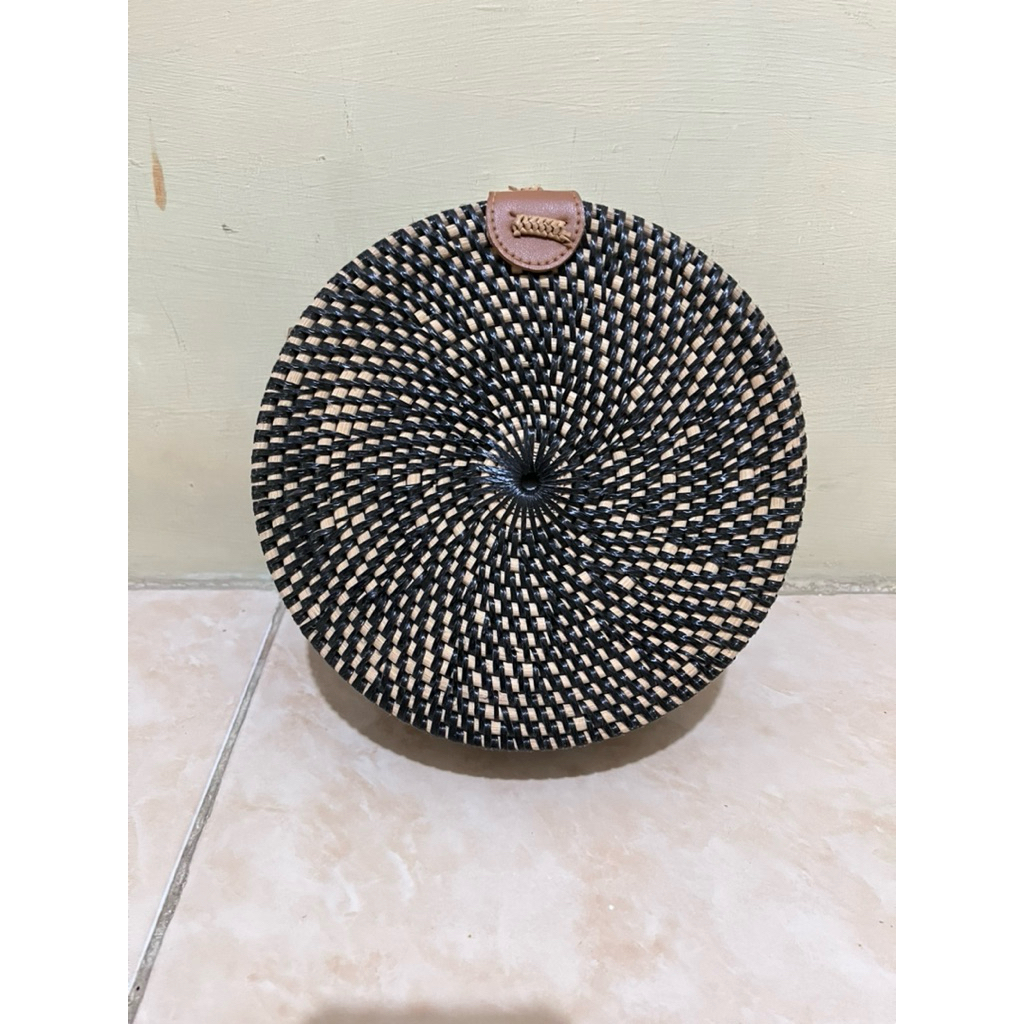 [PRELOVED] TAS ANYAMAN/BULAT ROTAN JOGJA