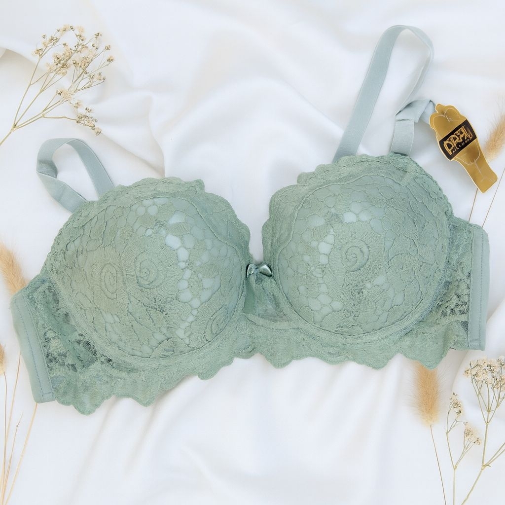 Bra Busa Tebal Remaja Bh Wanita Dewasa  Cantik Berkawat Busa Super Tebal Montok Kancing Kait 3 CUP B