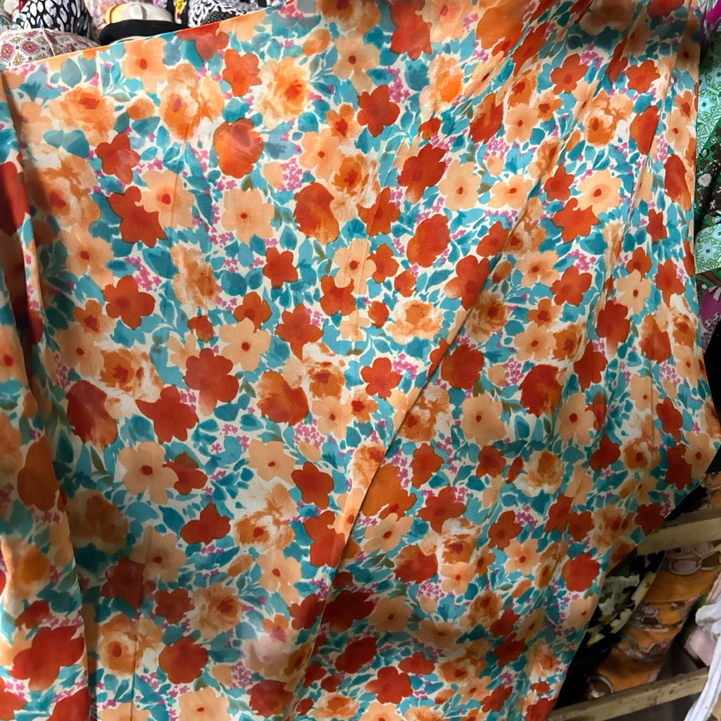 Kain Sifon Ceruty Motif Bunga – Bahan Lembut Jatuh Elegan untuk Gaun, Dress, Blouse & Hijab Fashion 