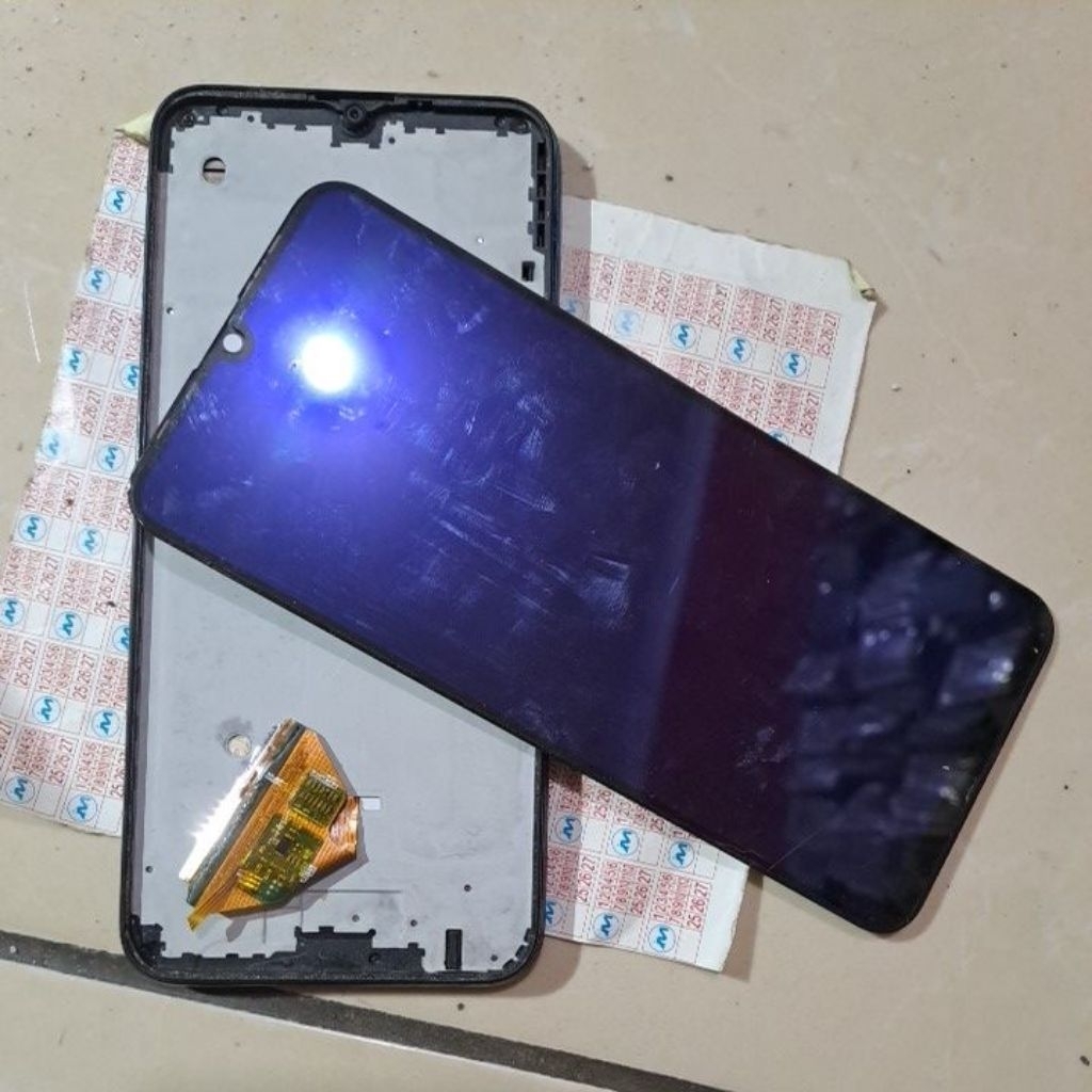 unit infinix hot 8 hidup minus lcd.