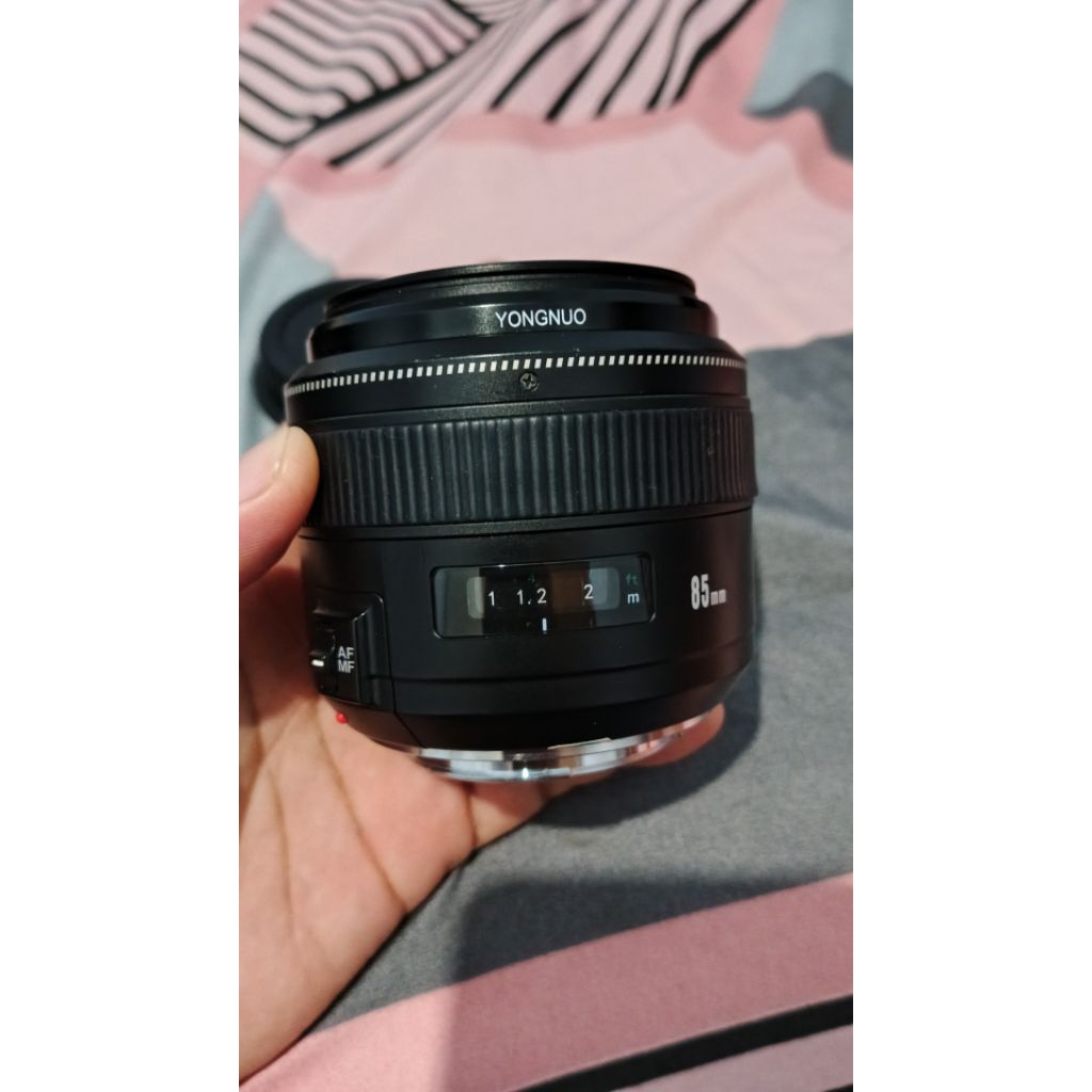 Lensa Fix Yongnuo 85mm f1.8 untuk Canon EF