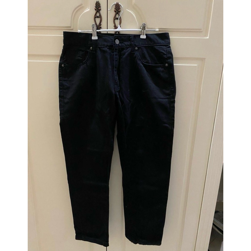 Tira Jeans Pria Hitam