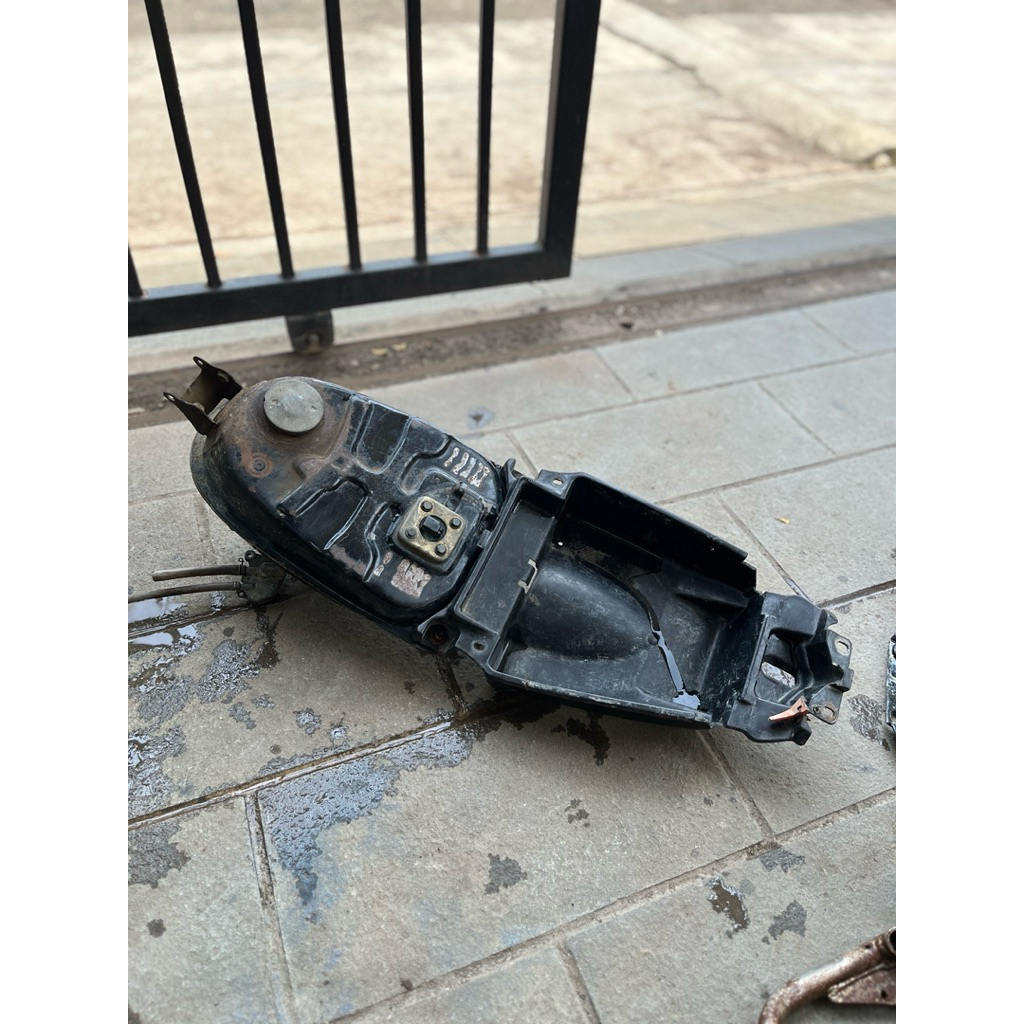 Tangki tengki tanki Yamaha Vega R Lama Jupiter Z Lama Foswan Fiz R Sigma Original Lepasan Motor No b
