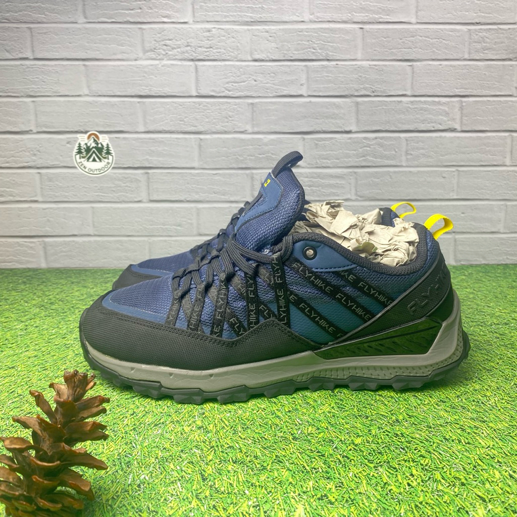 sepatu outdoor hiking gunung K2 FlyHike Navy 41