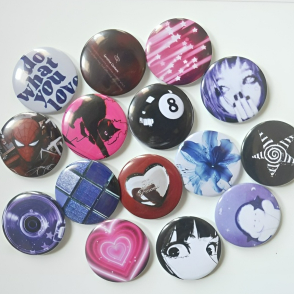 (3 pcs) Pin button/badge bundle Y2k themed Emo, Indie, alternative scene aesthetics, pop culture, no
